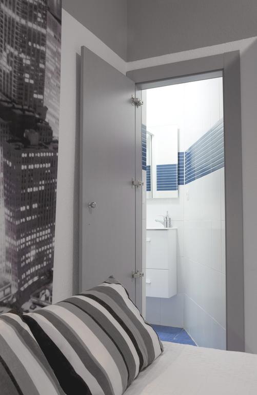 Woohoo Hostal Madrid Room photo